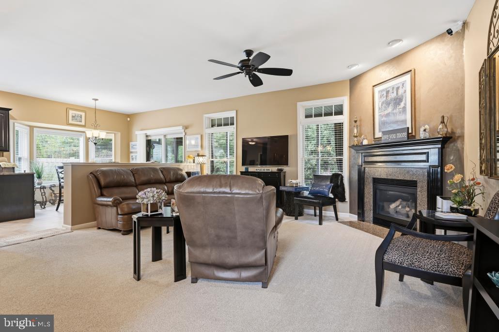 514 WATERSIDE CIRCLE