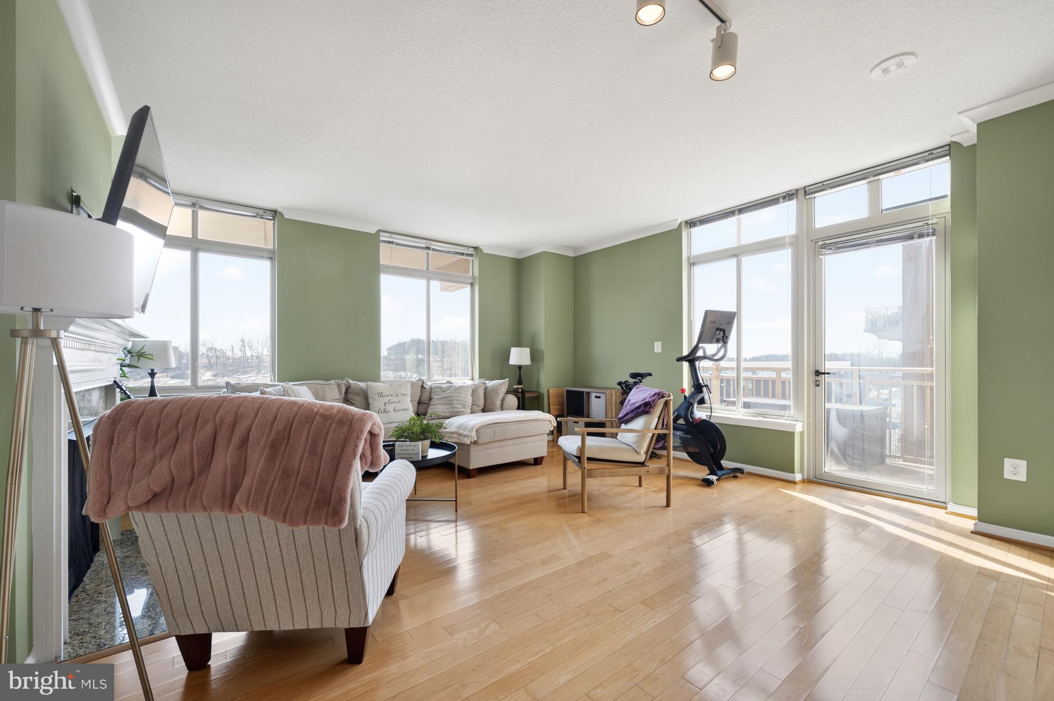 ELAN AT EAST MARKET - Residential