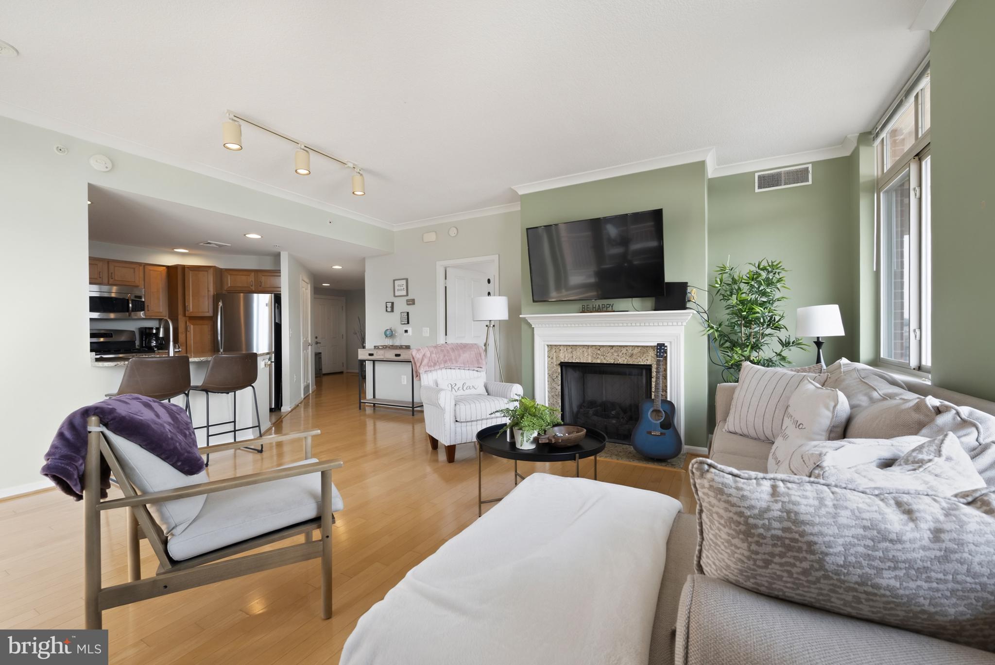 ELAN AT EAST MARKET - Residential