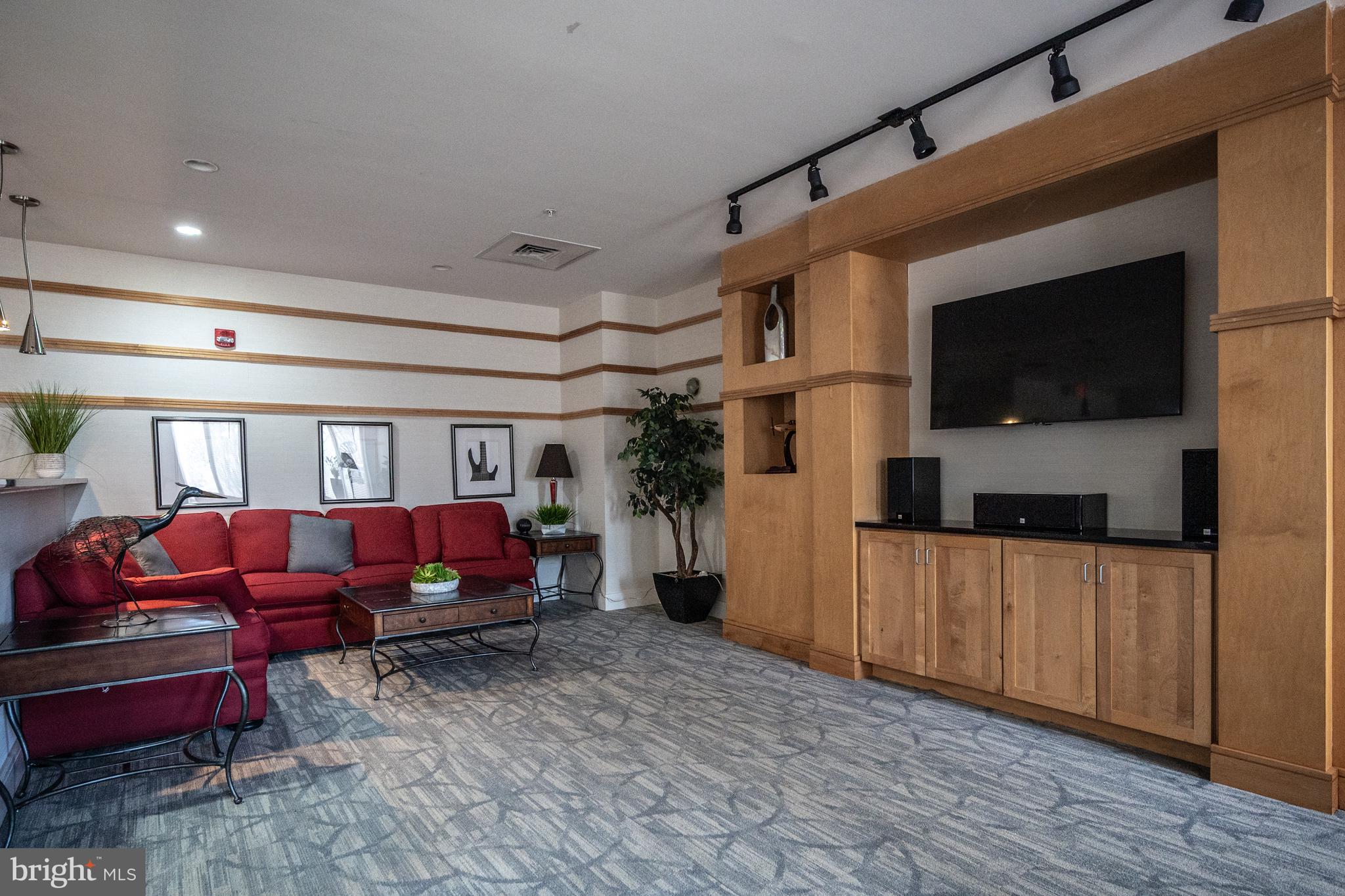 ELAN AT EAST MARKET - Residential