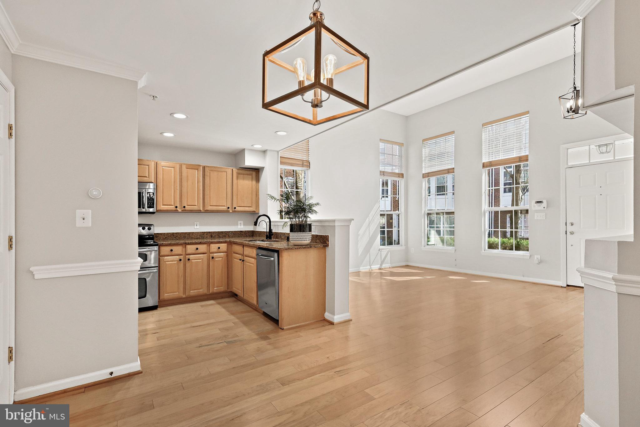 CAMERON STATION - Residential Lease