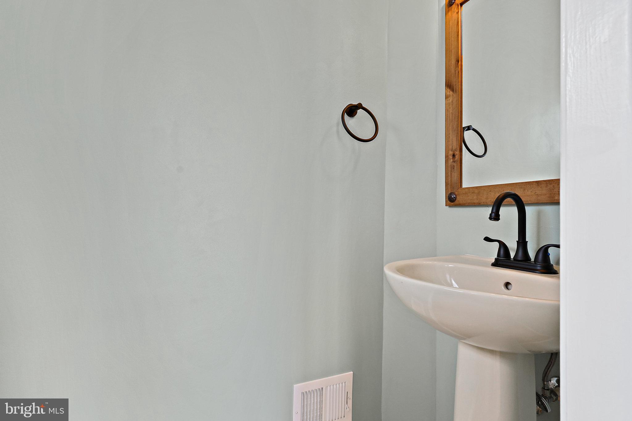 CAMERON STATION - Residential Lease