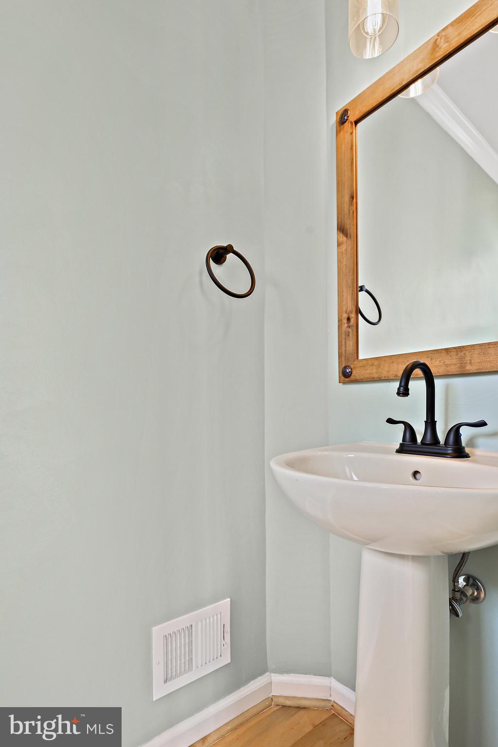 CAMERON STATION - Residential Lease