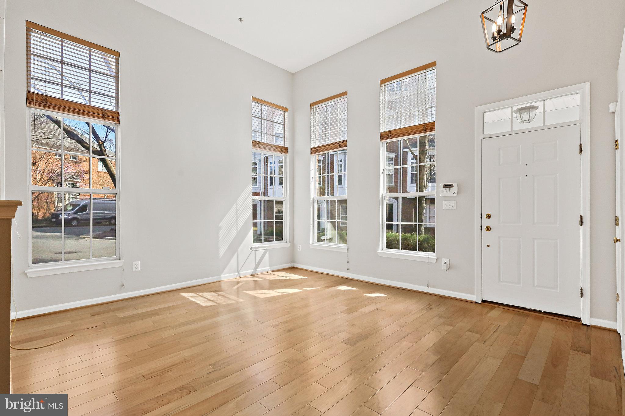 CAMERON STATION - Residential Lease