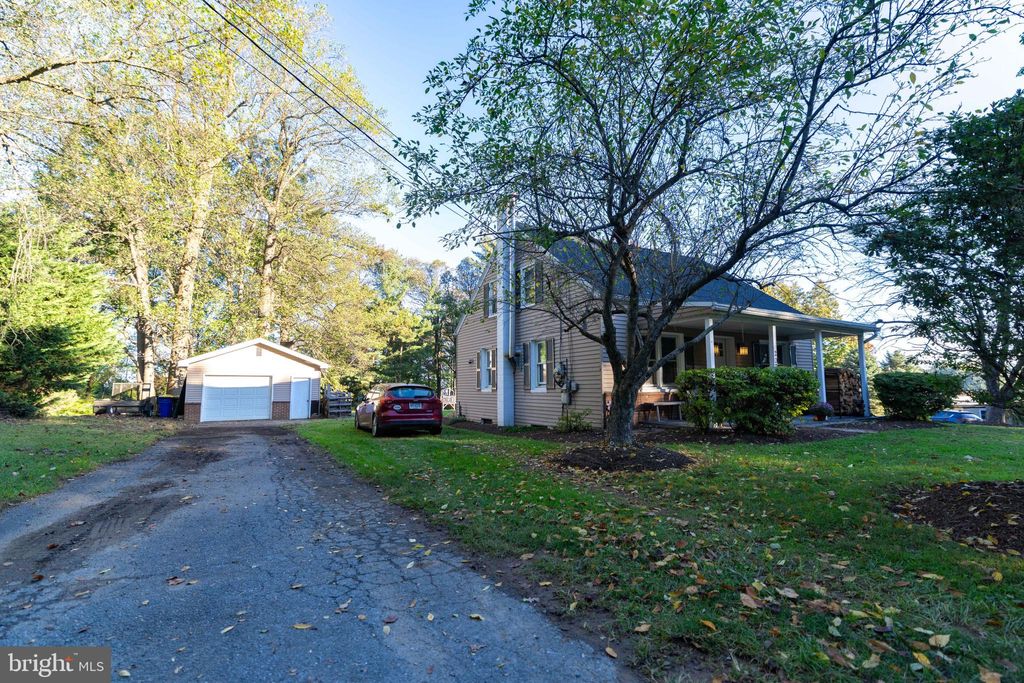 Photo of 2074 White Oak Road, STRASBURG, PA 17579 (MLS # PALA2078606)