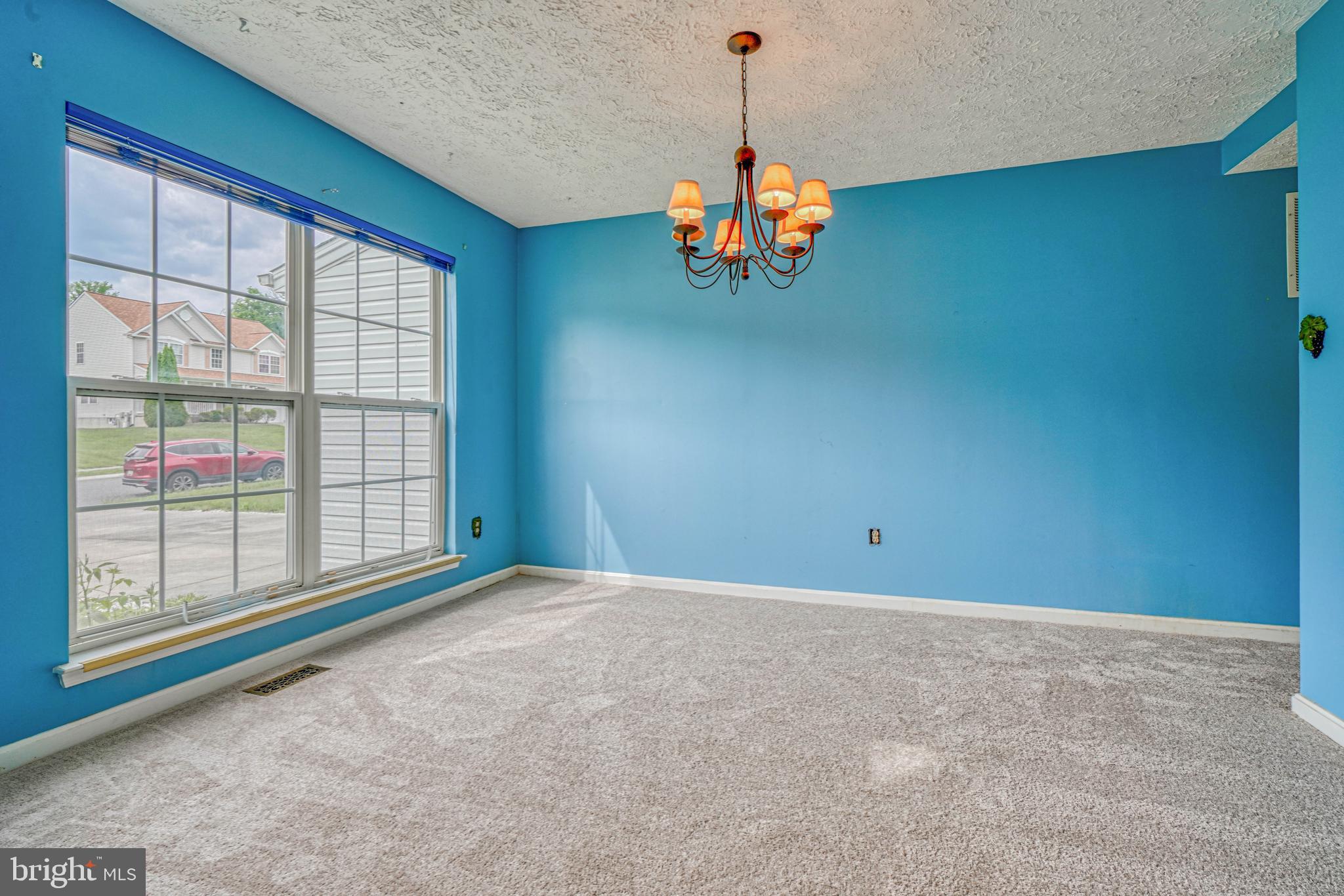 NORTH HILLS - Residential