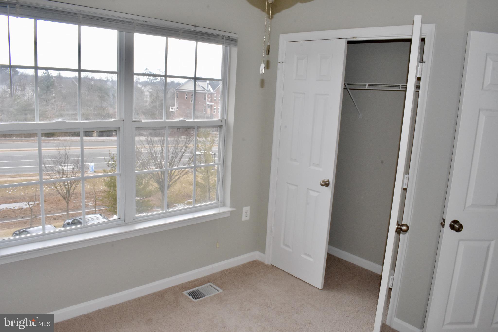 FOX MILL STATION - Residential Lease