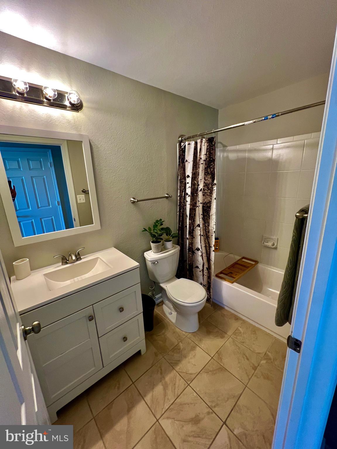 FOX MILL STATION - Residential Lease