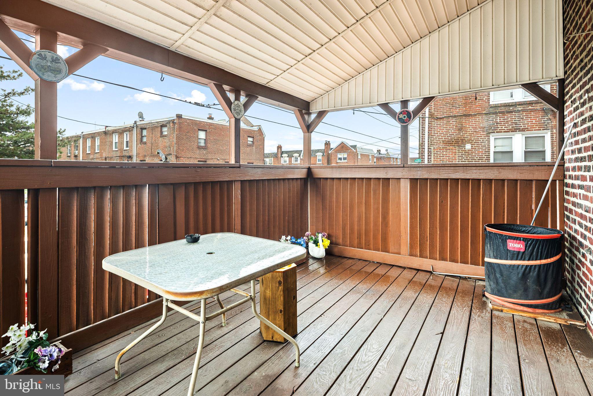 MAYFAIR - Residential