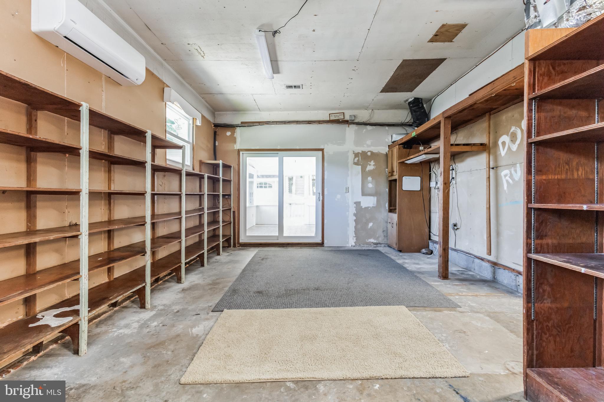 COLLEGE VIEW - Residential