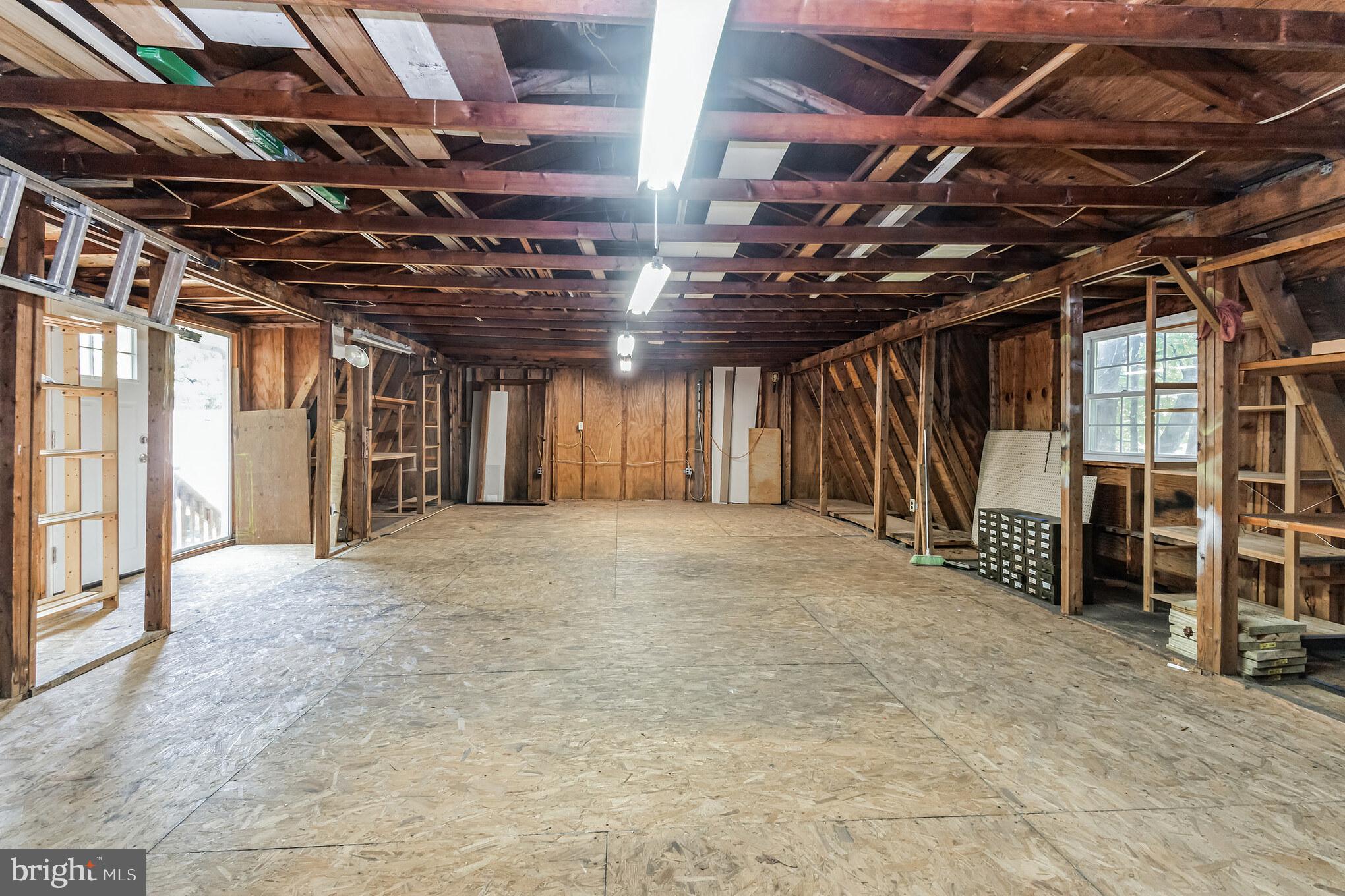 COLLEGE VIEW - Residential