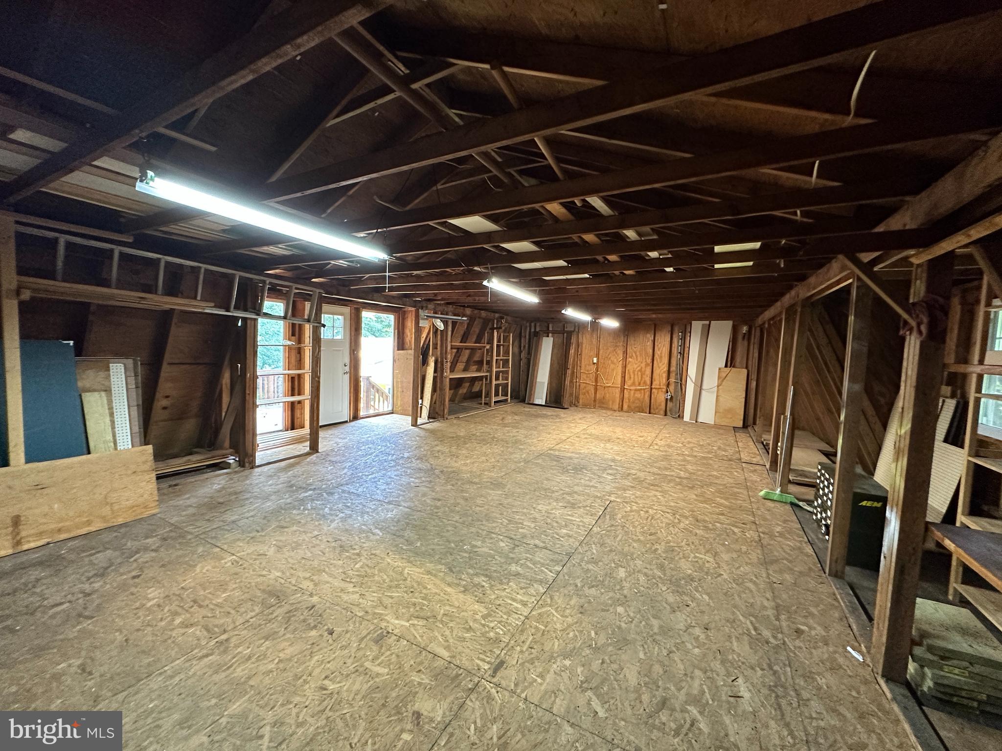 COLLEGE VIEW - Residential