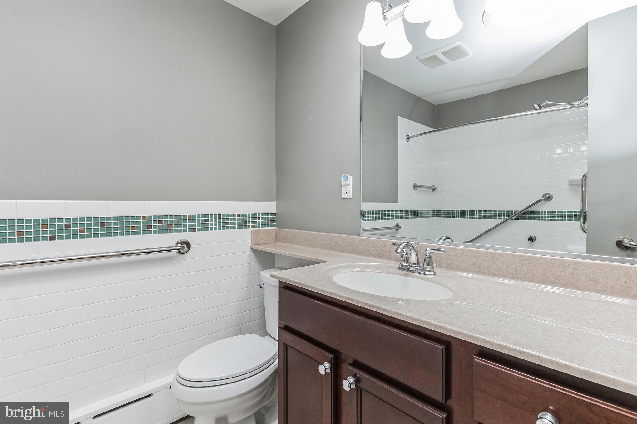 COLLEGE VIEW - Residential