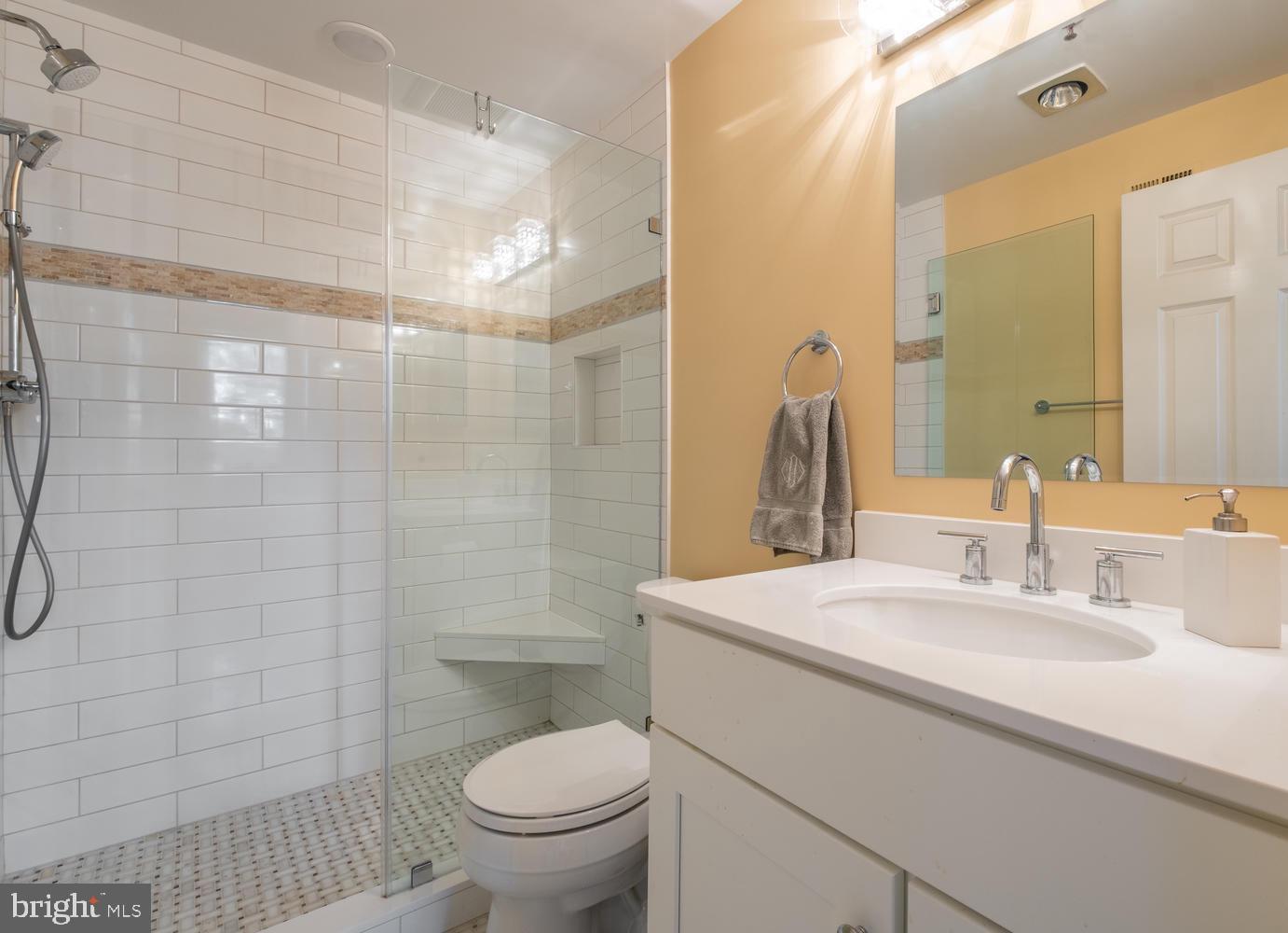 SWANN DAINGERFIELD - Residential Lease