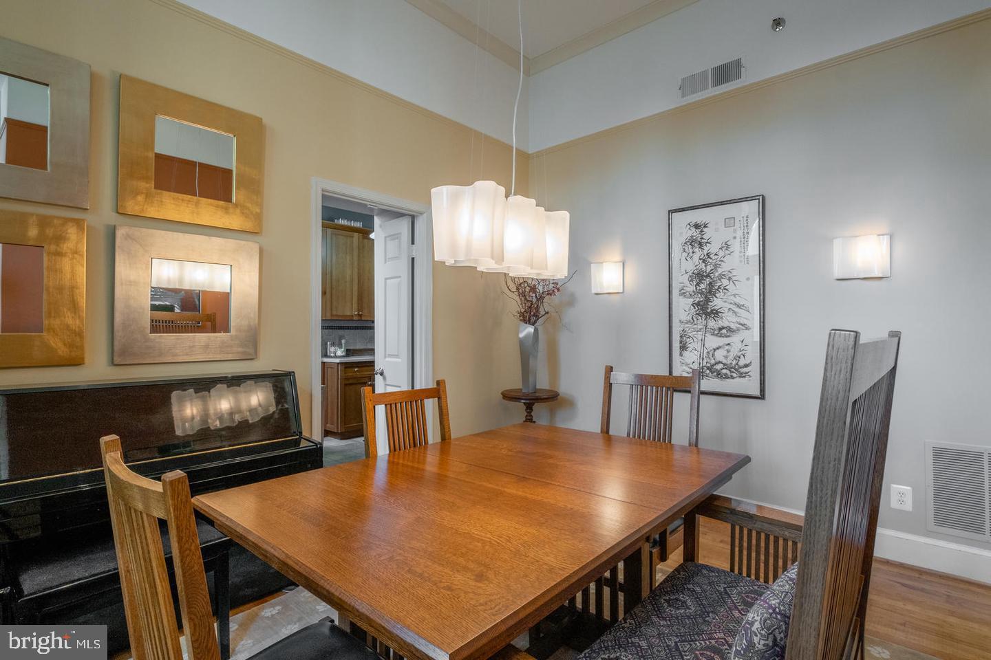 SWANN DAINGERFIELD - Residential Lease