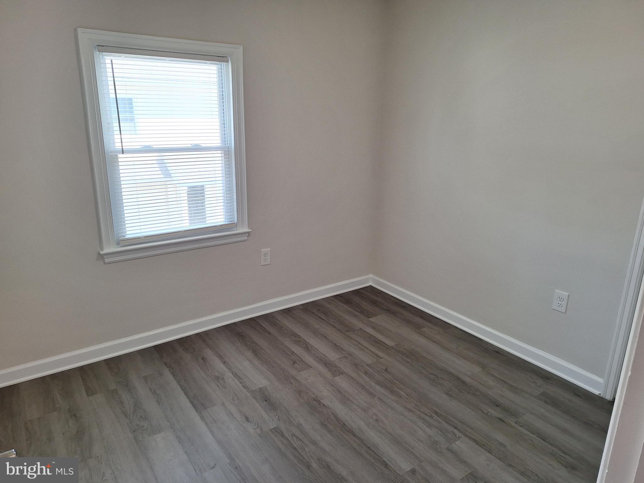 LONGWOOD CROSSING - Residential Lease