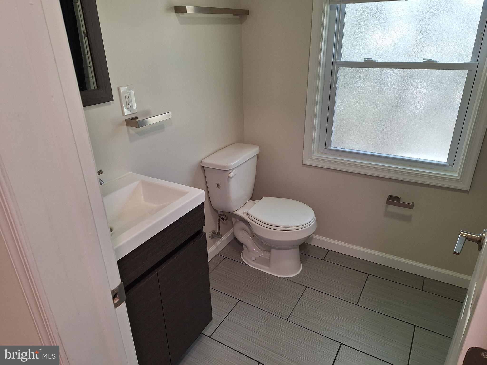 LONGWOOD CROSSING - Residential Lease