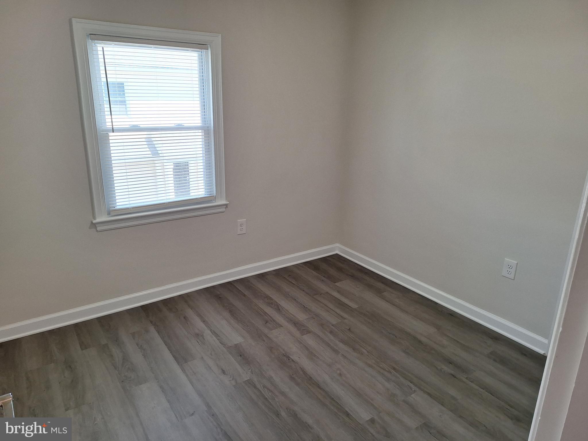 LONGWOOD CROSSING - Residential Lease