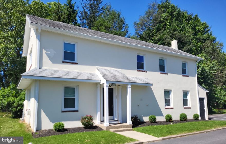 This is a completely renovated single level apartment just on the outskirts of downtown Kennett Square. The town is within walking distance. This home has hardwood floors, fresh paint, white kitchen cabinetry, granite countertops, stainless steel appliance, gas range, stacked washer and dryer and a refrigerator. New double pane double hung windows, private entrance and 2 parking places. Landlord wants a 1 year minimum lease.  This location is just off of Rt 1 and convenient to West Chester, Glen Mills, Wilmington , Oxford, etc. Enjoy the fine restaurants, activities and the 88 acre Anson B Nixon Park . You'll love this apartment and the location. Only $1900 per month and utilities. Landlord pays for grass. landscaping, snow removal and trash.