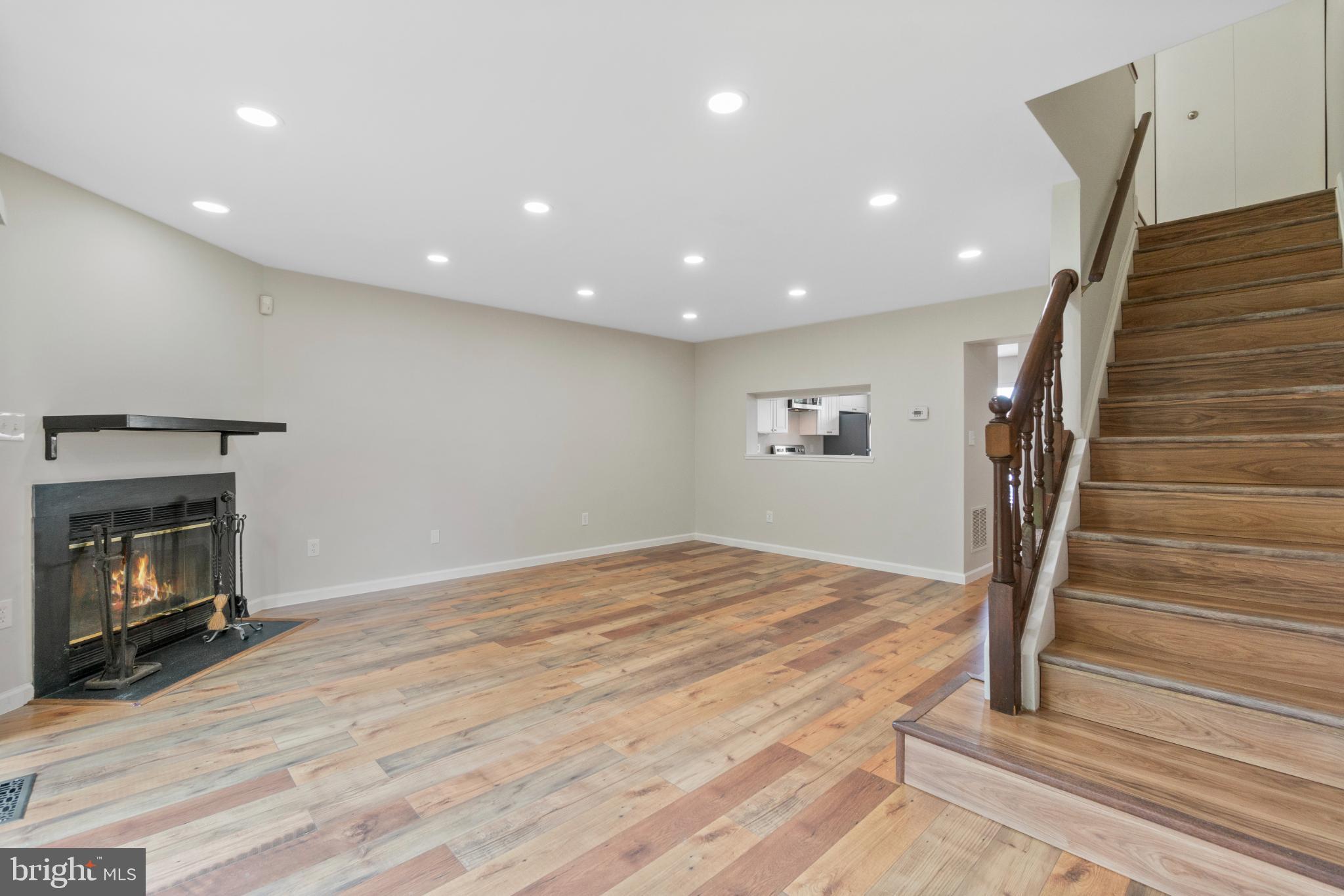 BELVEDERE SQUARE - Residential