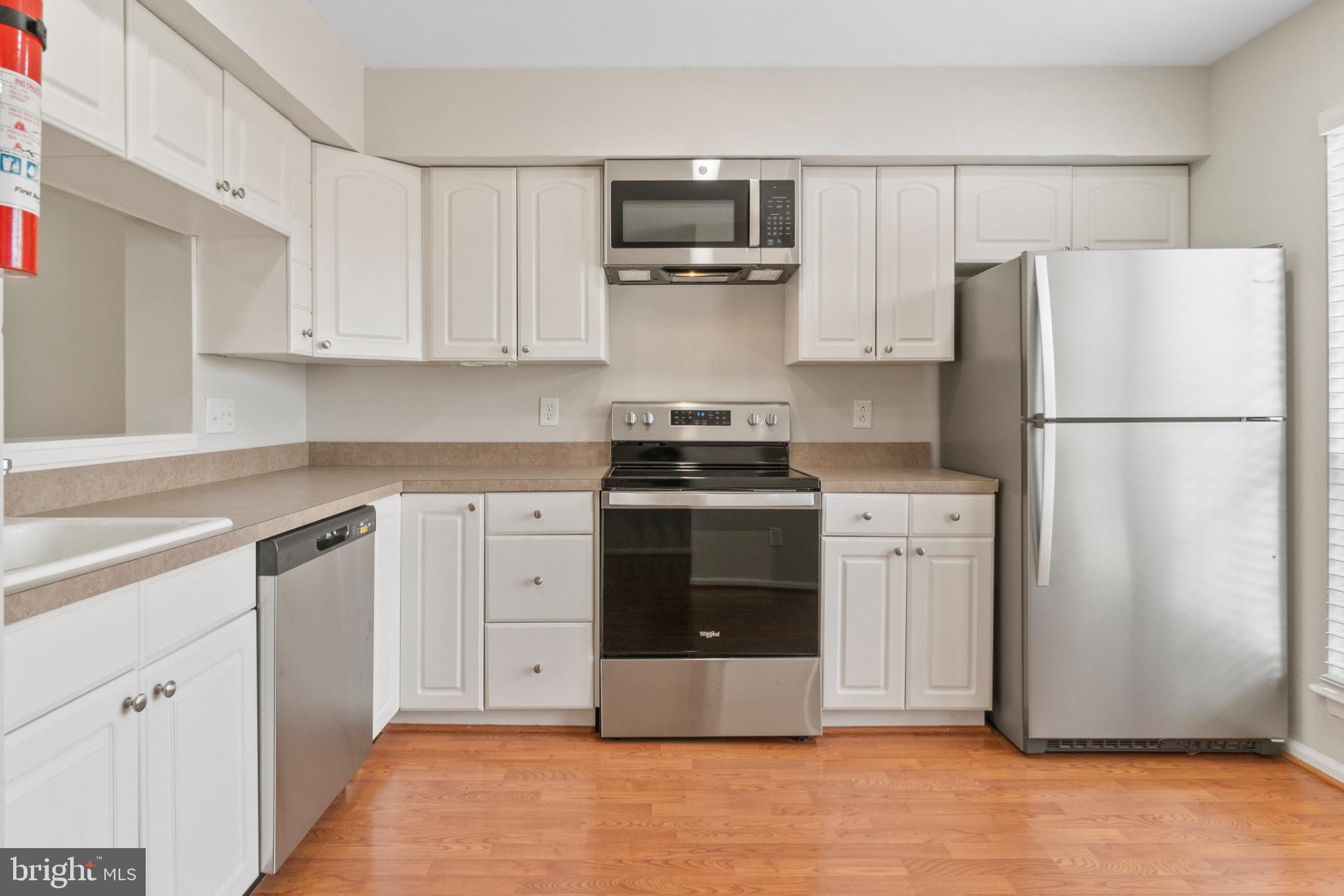 BELVEDERE SQUARE - Residential