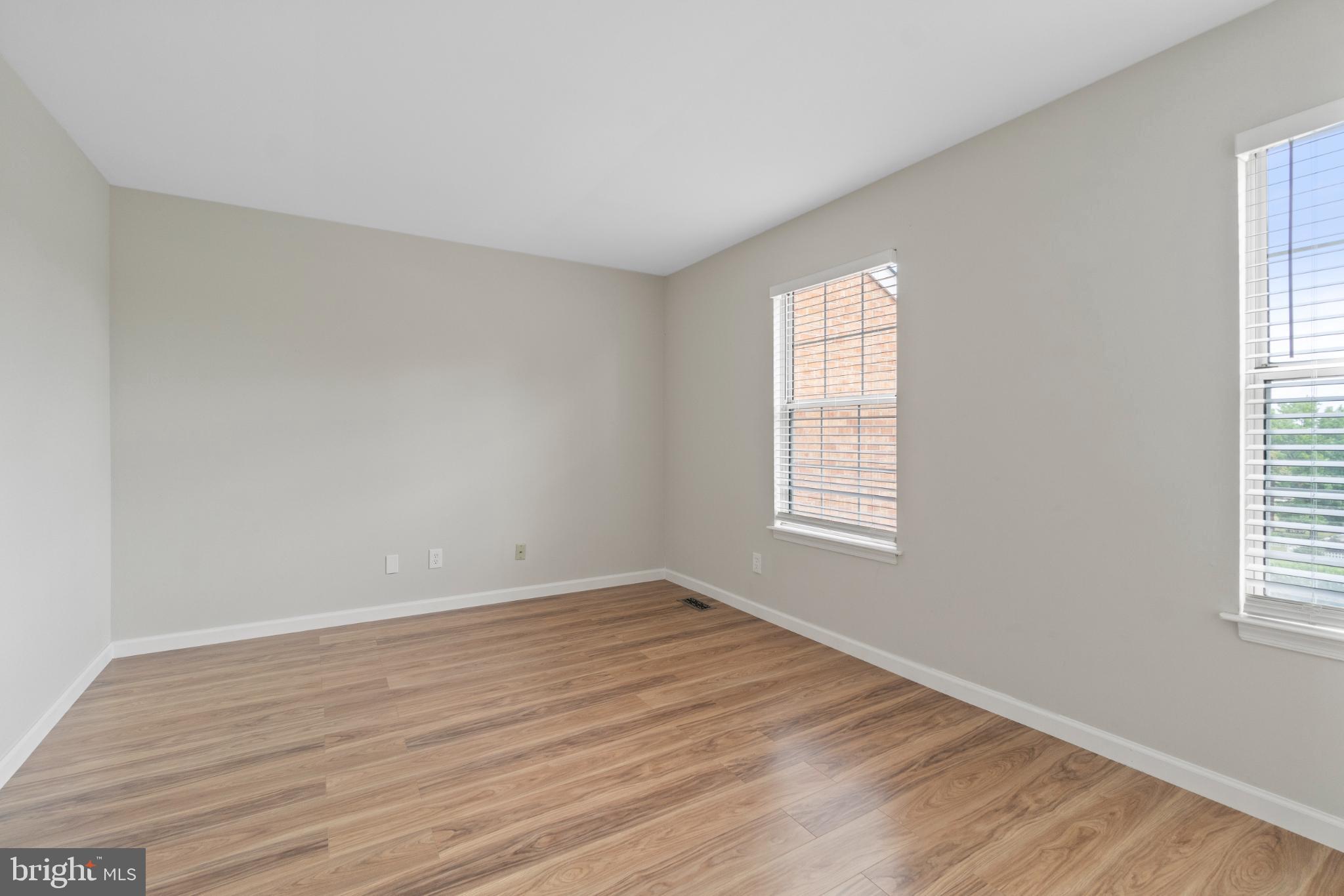 BELVEDERE SQUARE - Residential