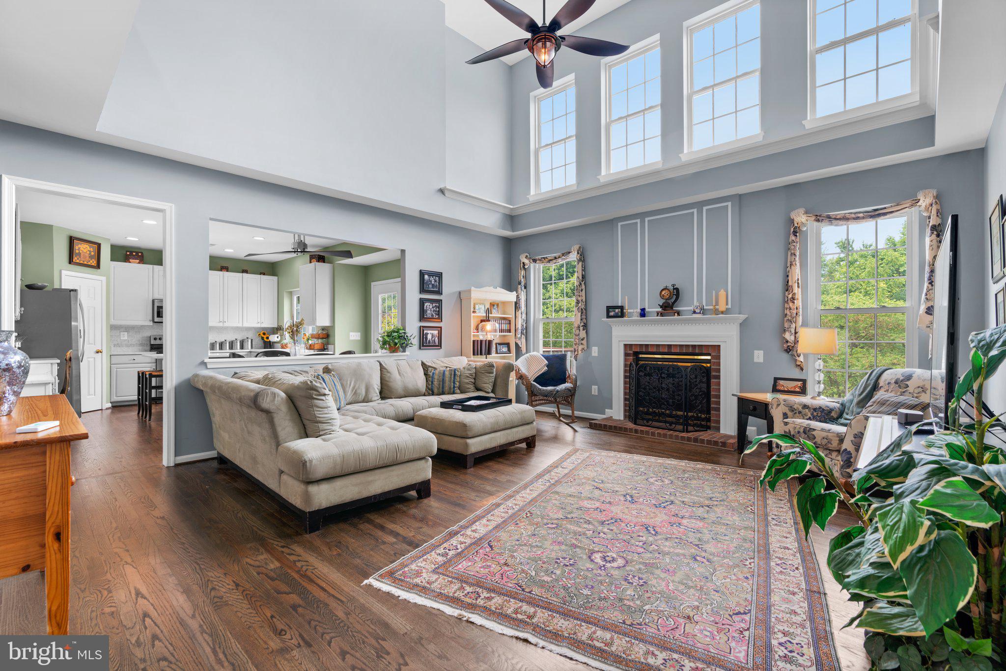 MANOR OAKS - Residential