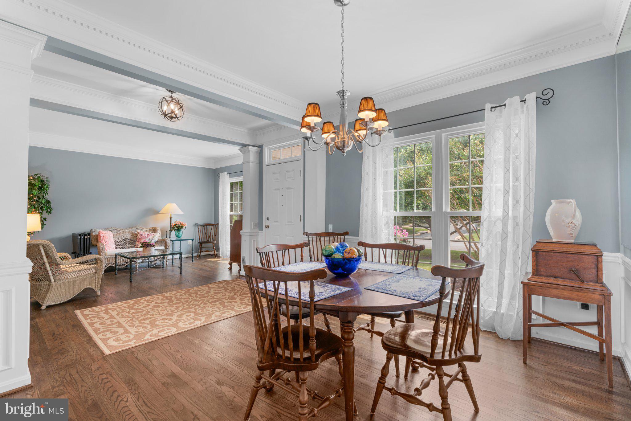 MANOR OAKS - Residential