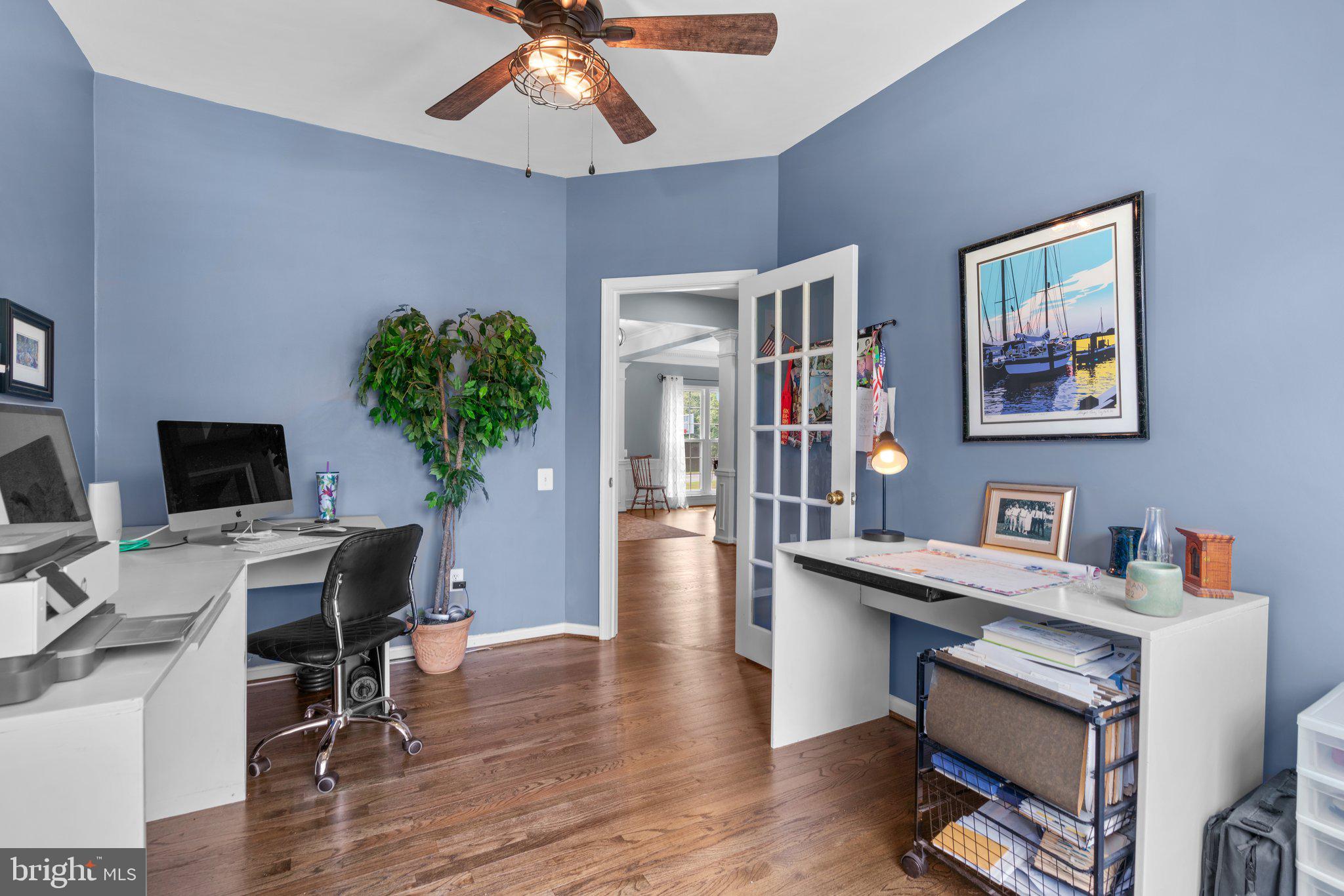 MANOR OAKS - Residential