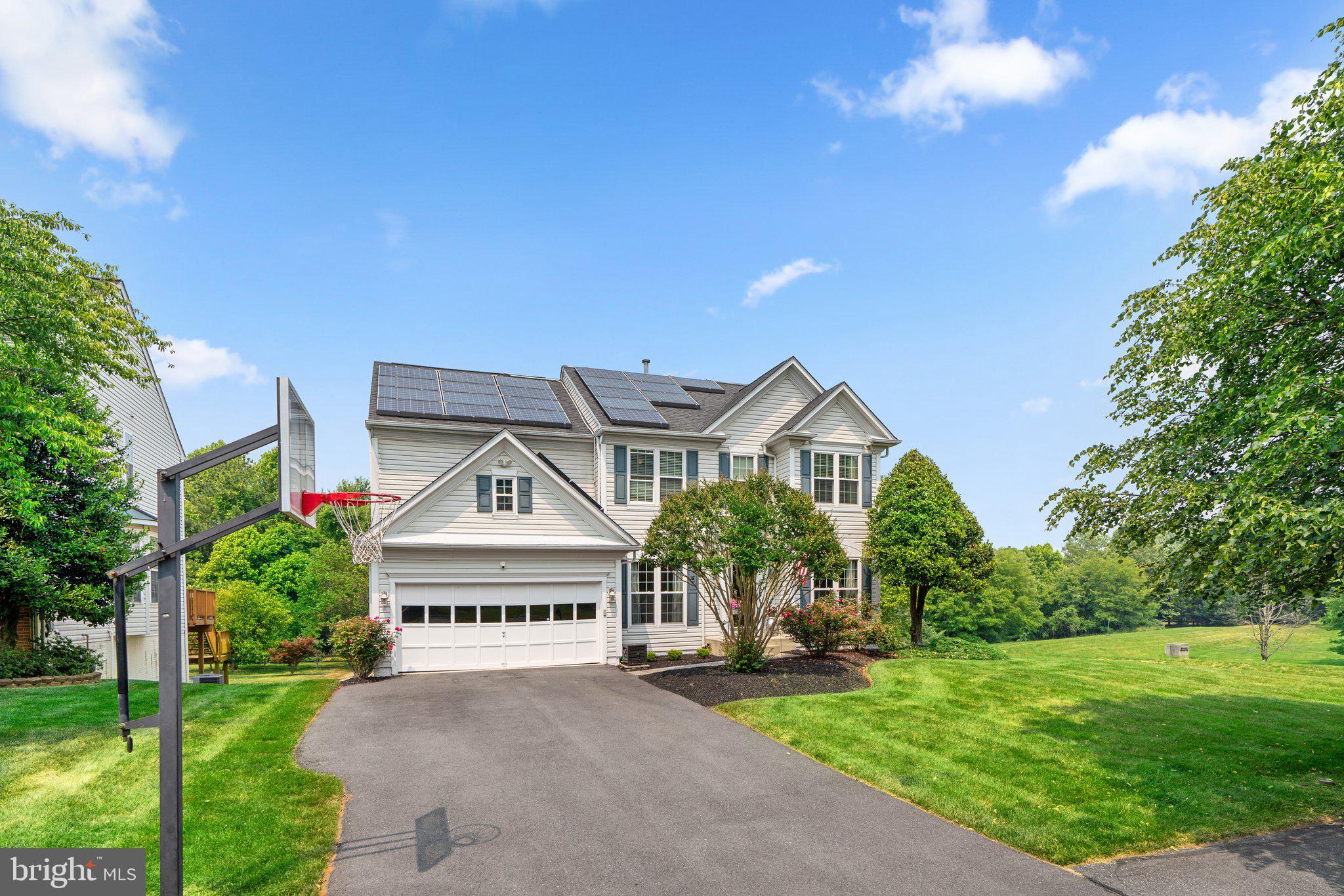 MANOR OAKS - Residential