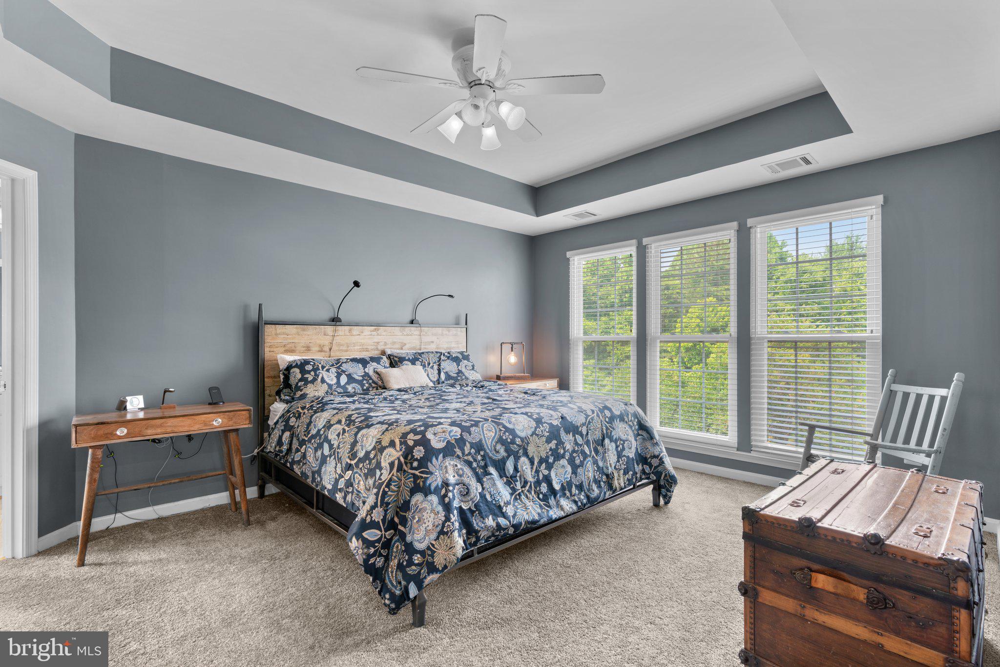 MANOR OAKS - Residential