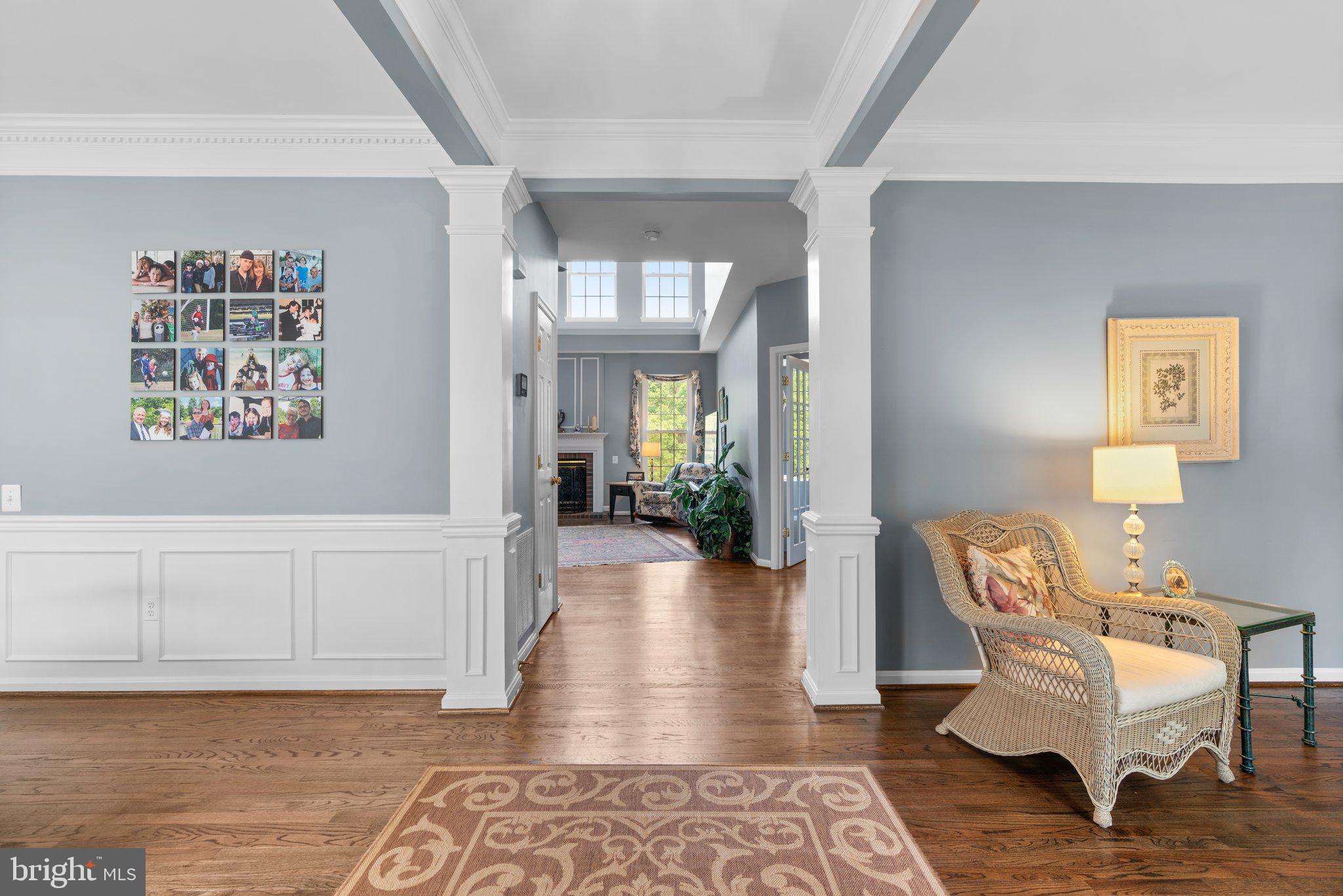 MANOR OAKS - Residential