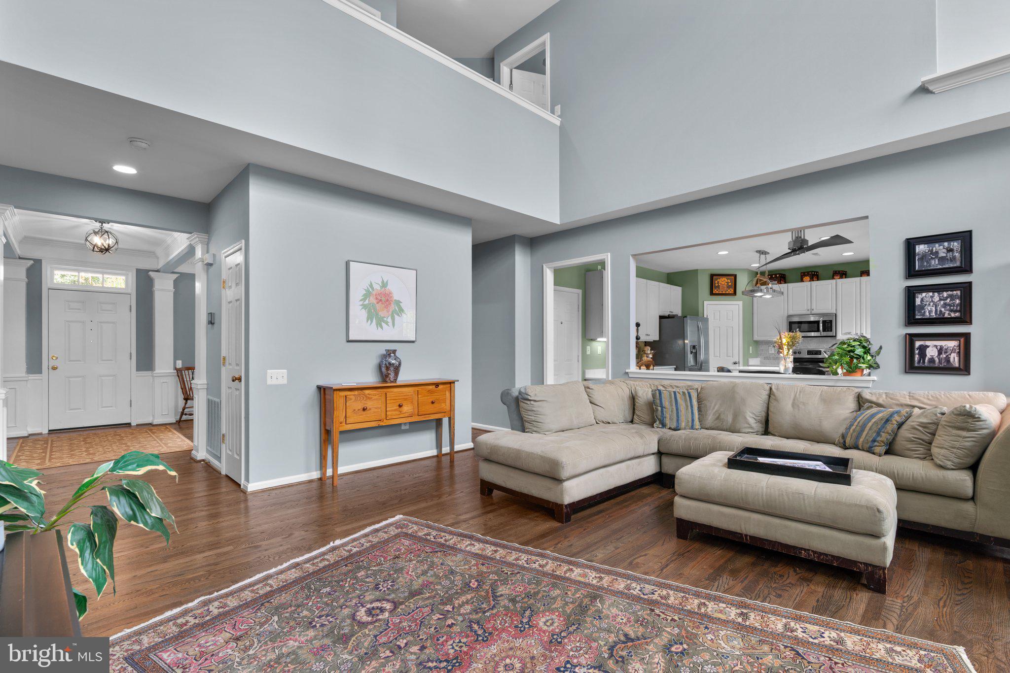 MANOR OAKS - Residential