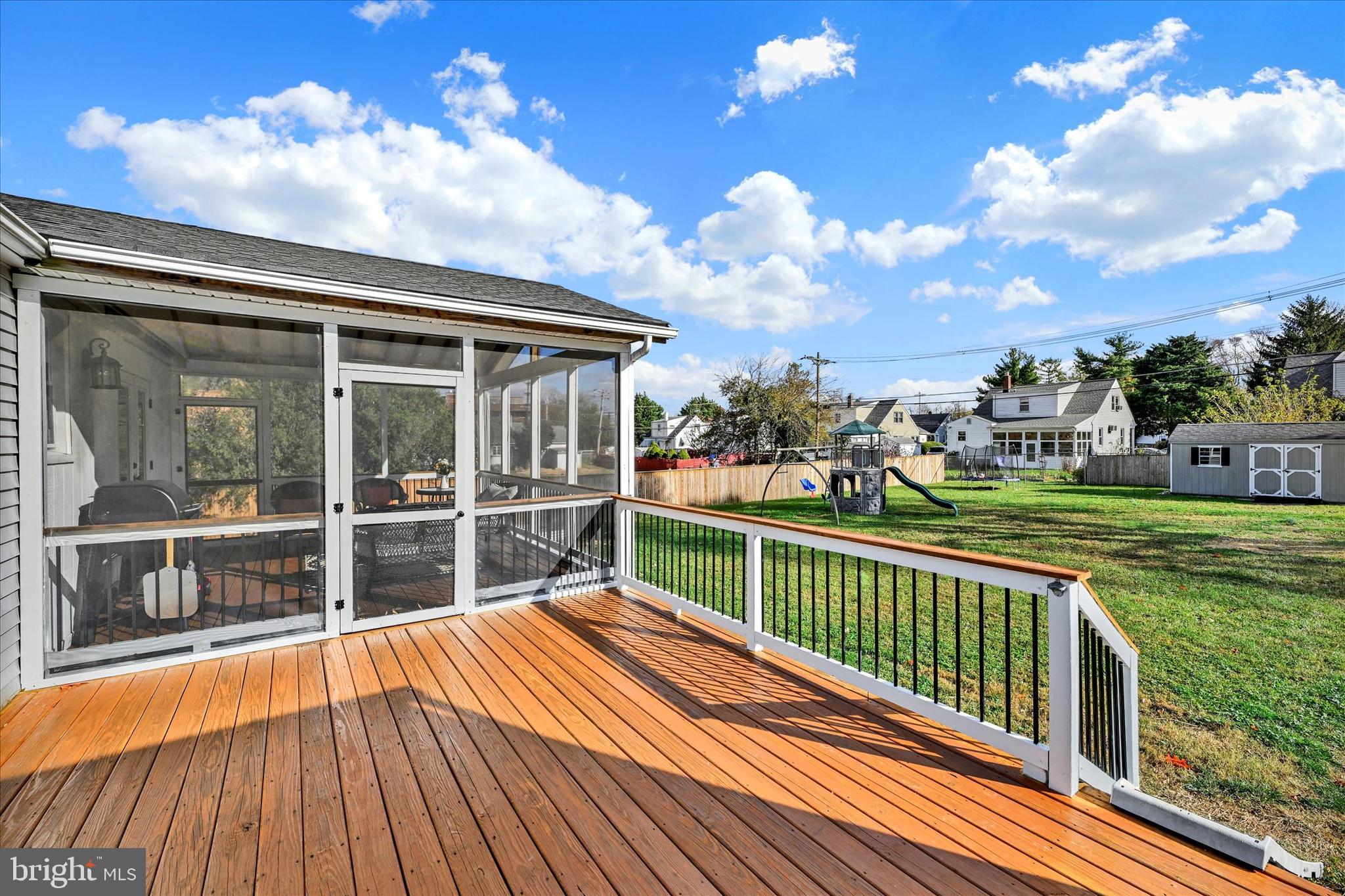 ORCHARD HILLS - Residential