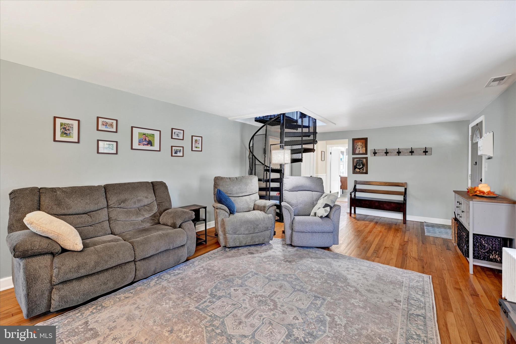 ORCHARD HILLS - Residential