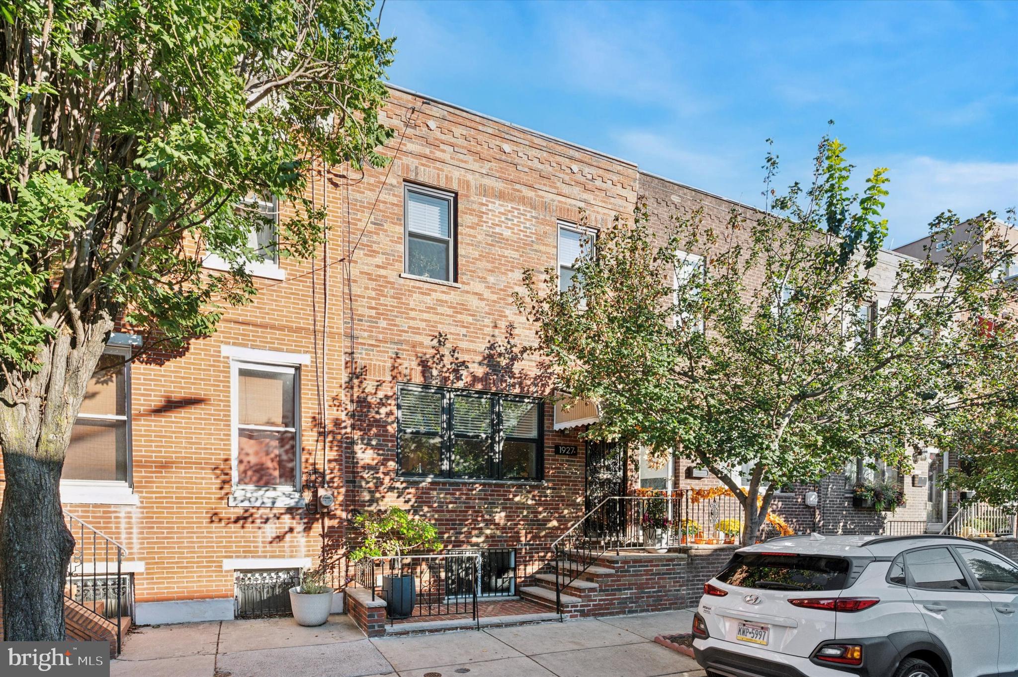 1927 S 12TH STREET