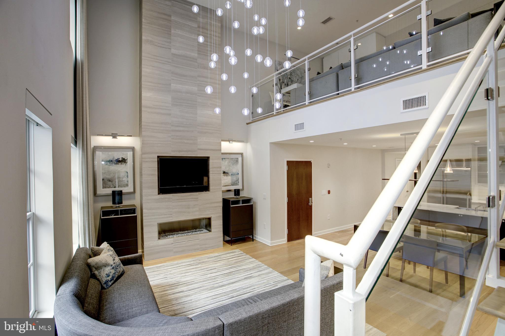 GASLIGHT SQUARE - Residential