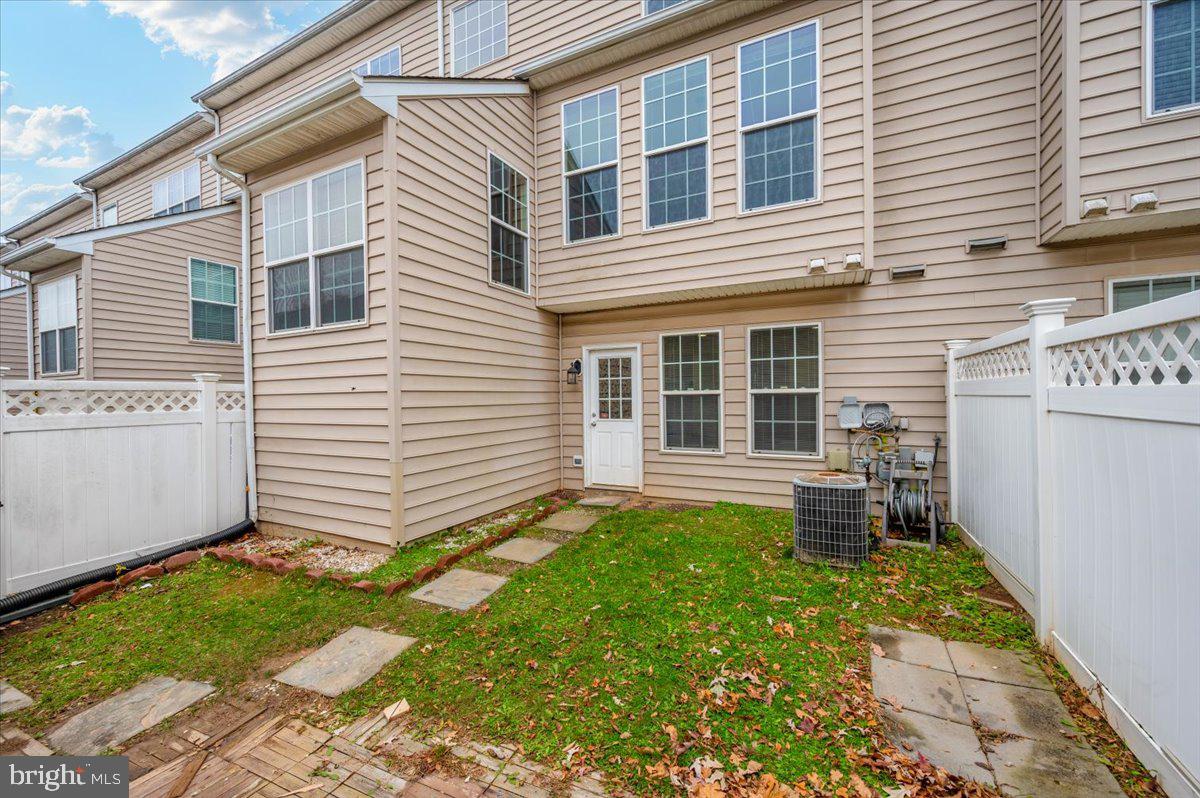 GREENWAY VILLAGE - Residential Lease