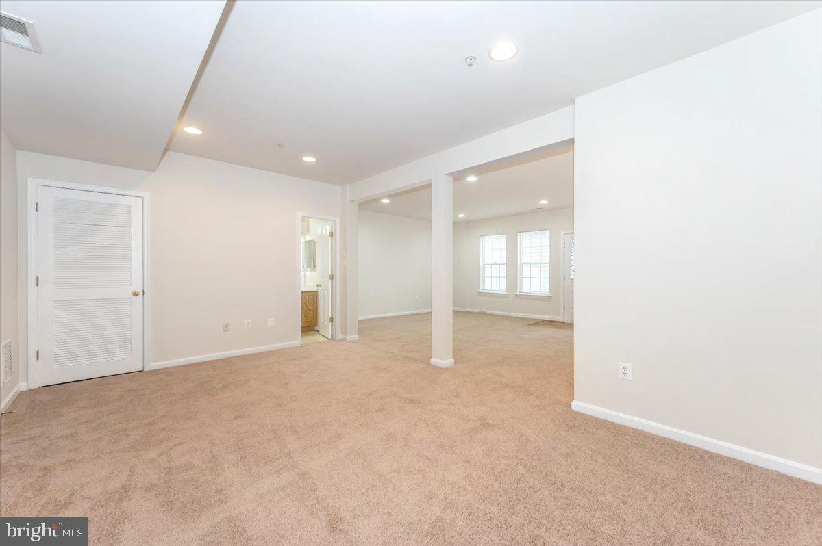 GREENWAY VILLAGE - Residential Lease