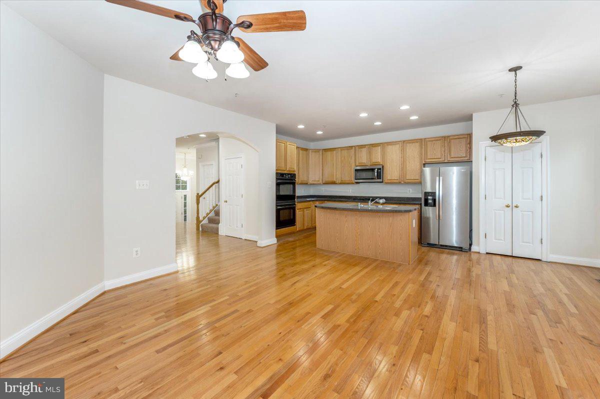 GREENWAY VILLAGE - Residential Lease