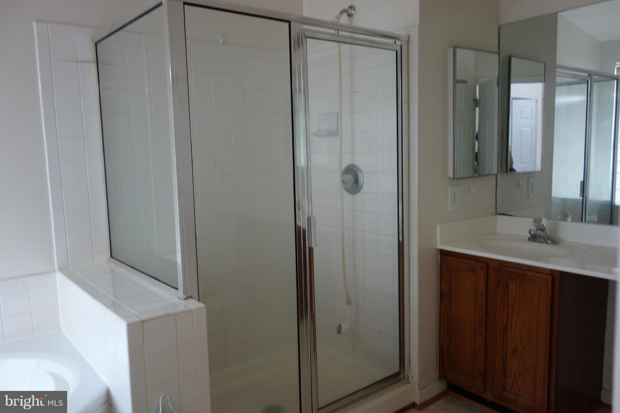 GERMANTOWN ESTATES - Residential Lease