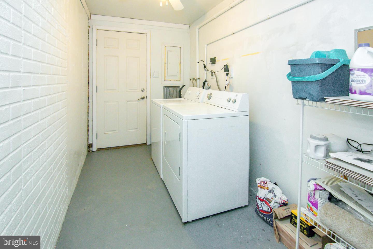 CROFTON MEWS - Residential Lease