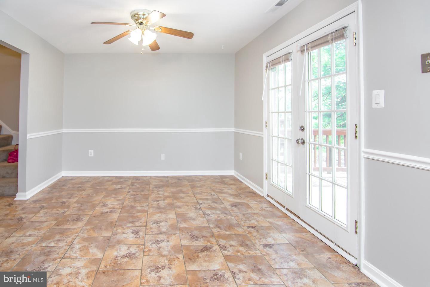 CROFTON MEWS - Residential Lease