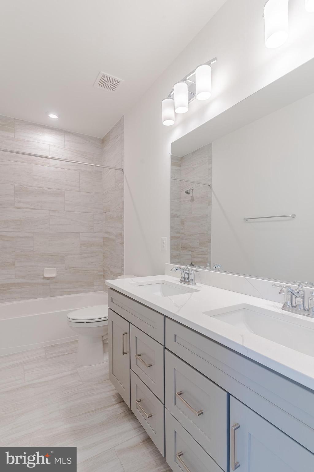 CATTAIL RUN - Residential Lease