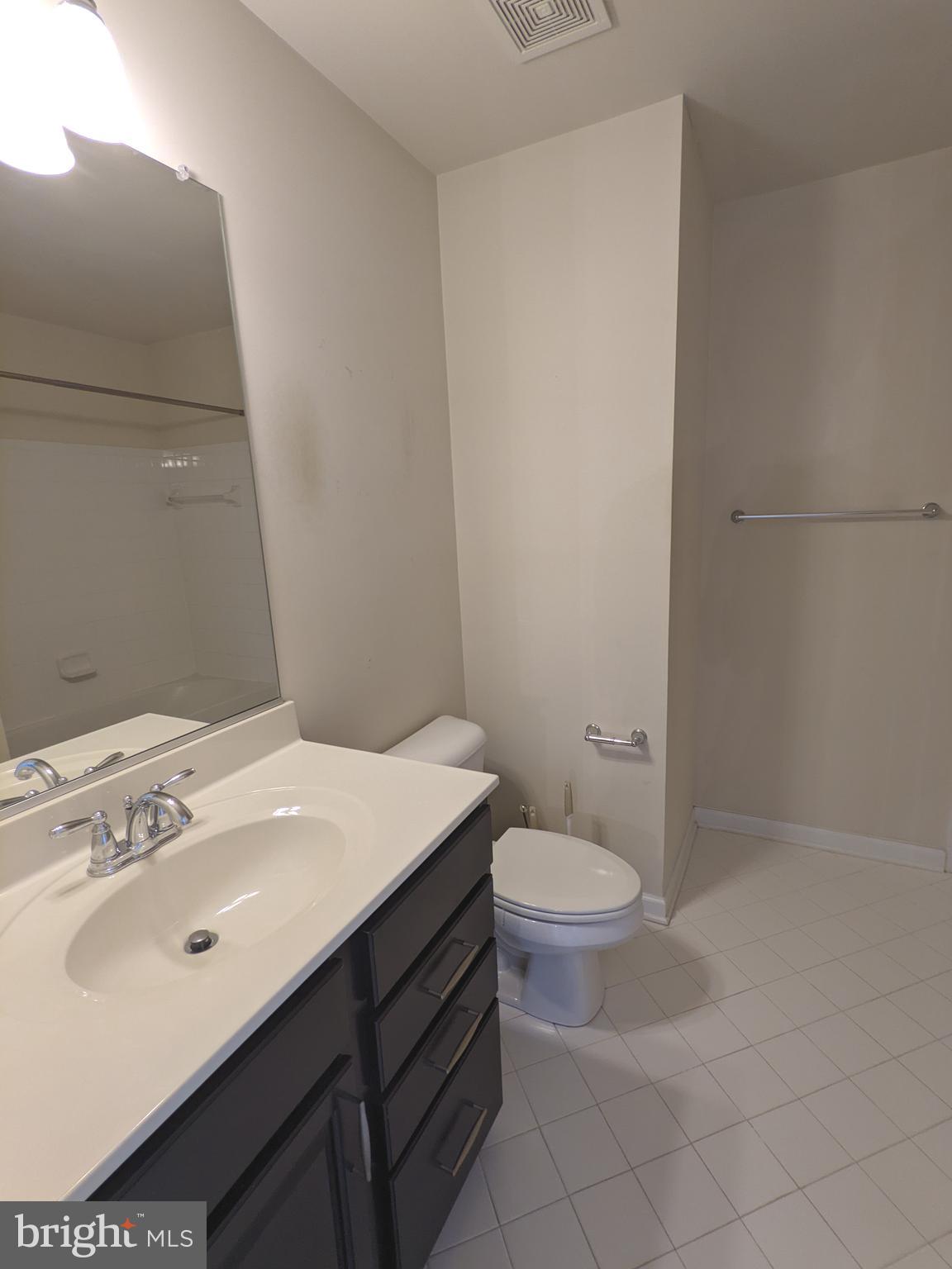 TANYARD COVE NORTH - Residential Lease