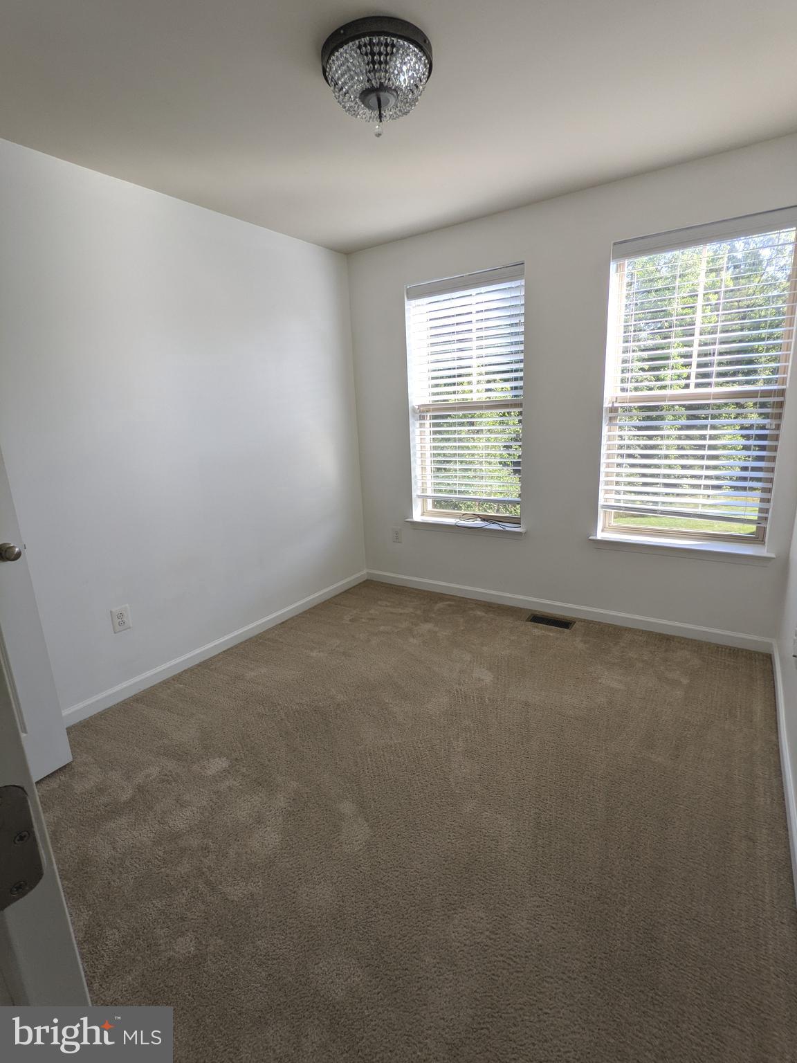 TANYARD COVE NORTH - Residential Lease