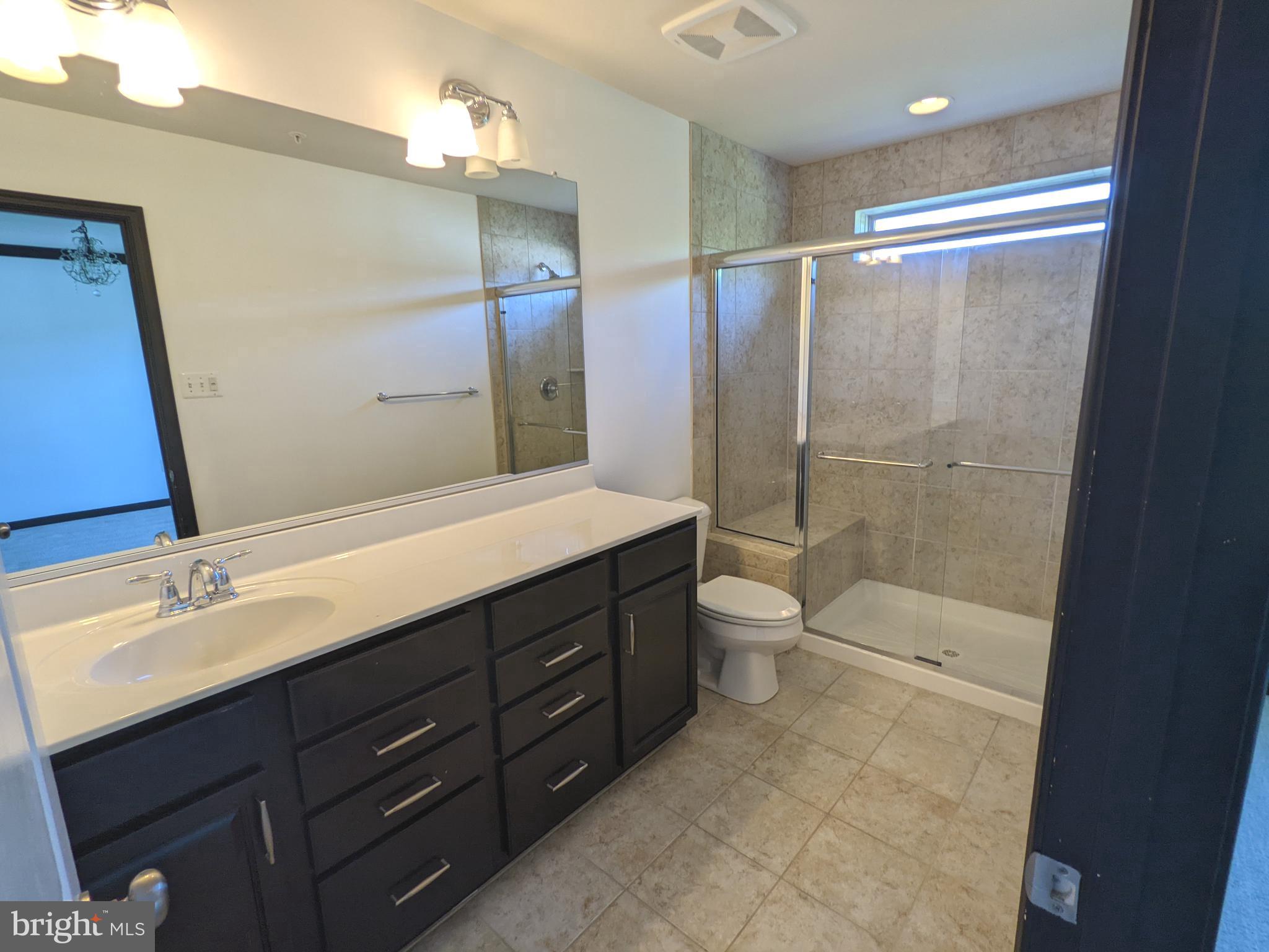 TANYARD COVE NORTH - Residential Lease