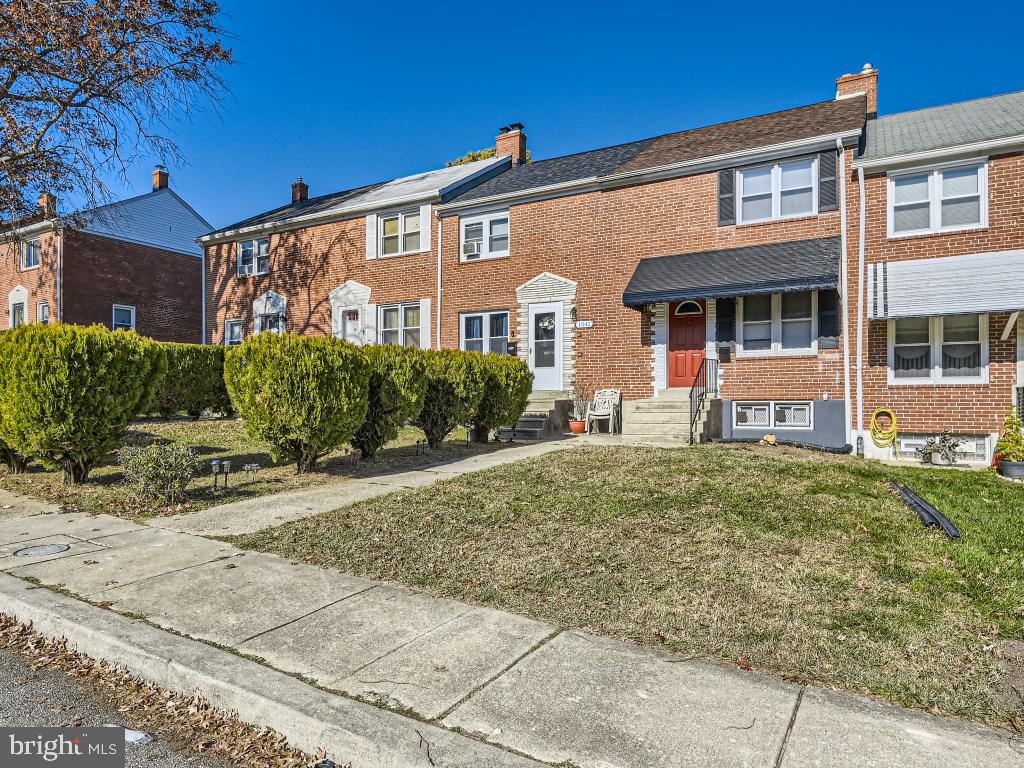 CAMERON VILLAGE - Residential