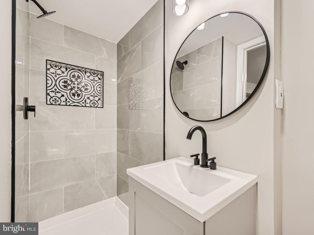 CAMERON VILLAGE - Residential