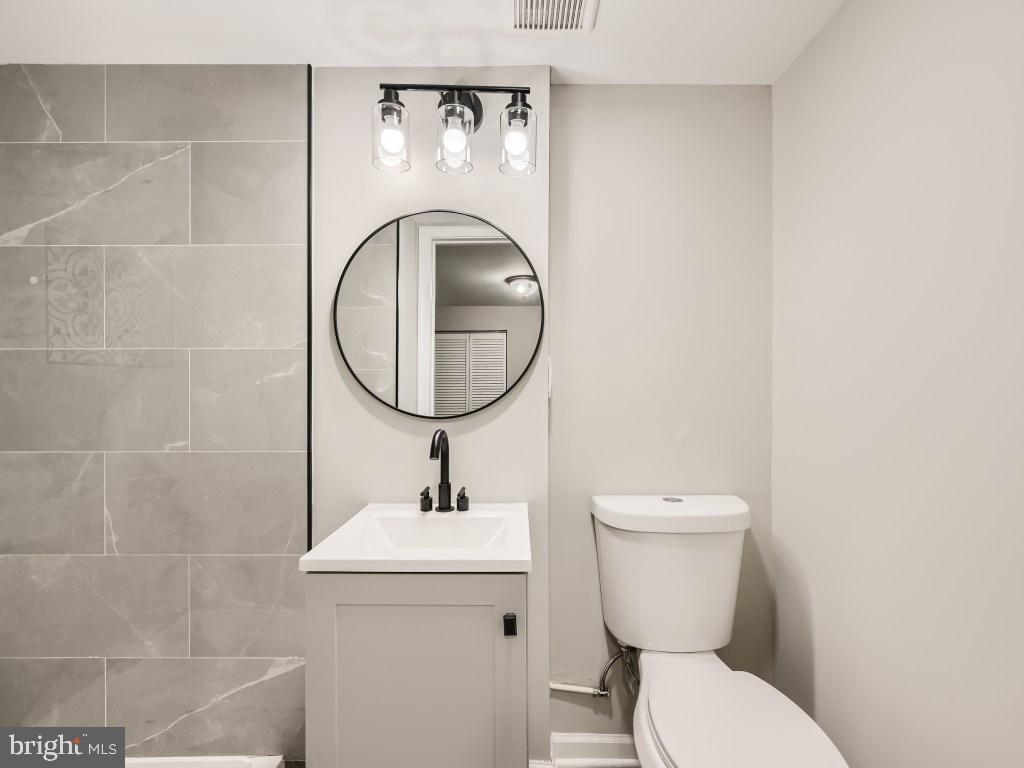 CAMERON VILLAGE - Residential